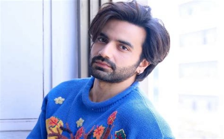 
Ayush Mehra Height, Weight, Net Worth, Age, Birthday, Wikipedia, Who, Nationality, Biography 