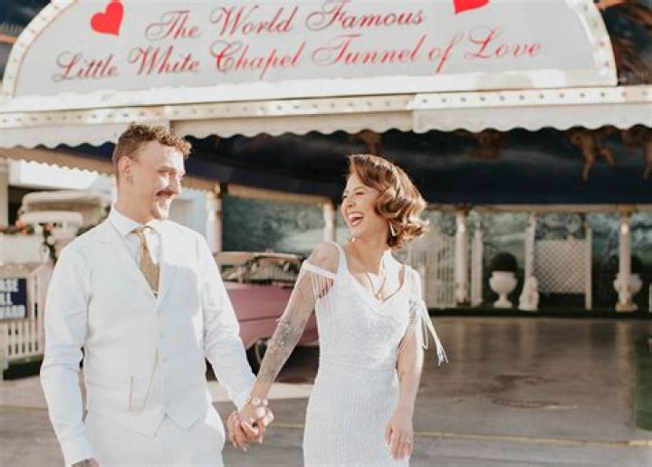 Can you be married to two people in Oregon?