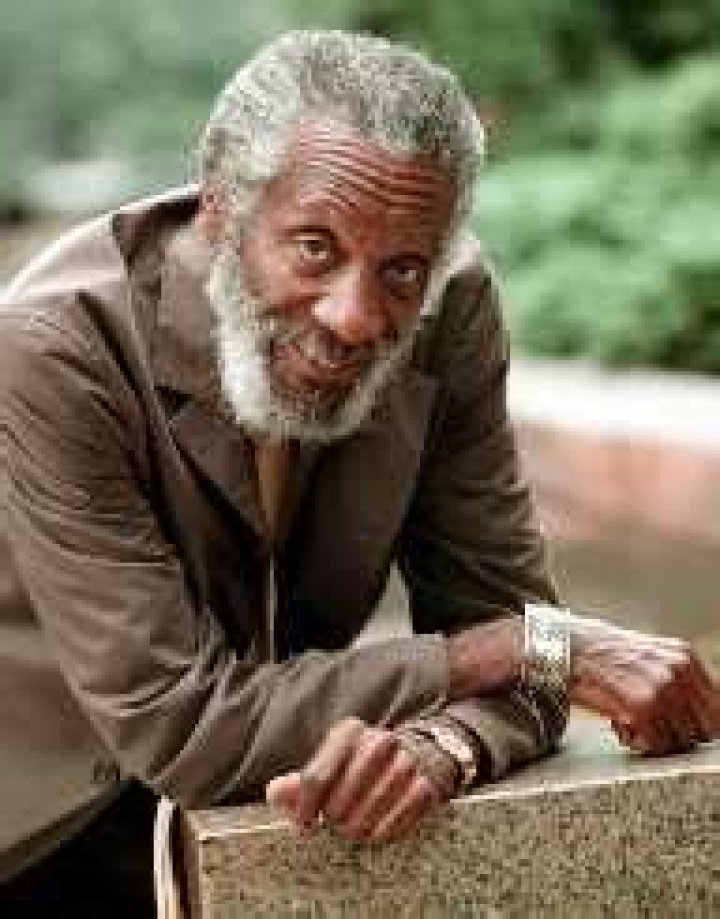 Dick Gregory Biography, Age, Height, Wife, Net Worth, Family