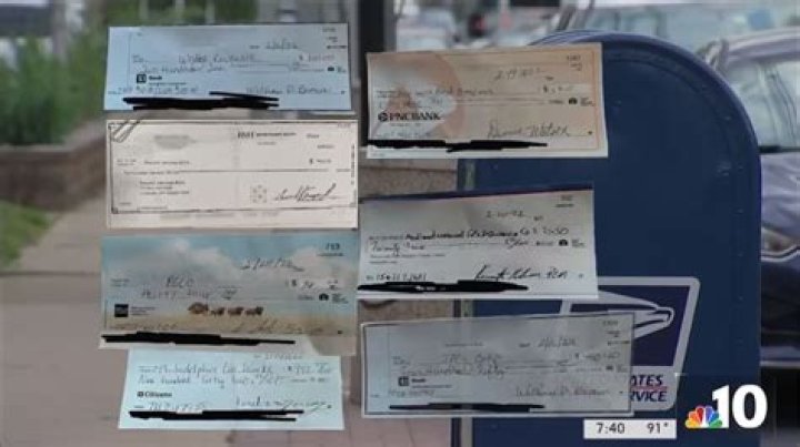 Do banks reimburse stolen checks?