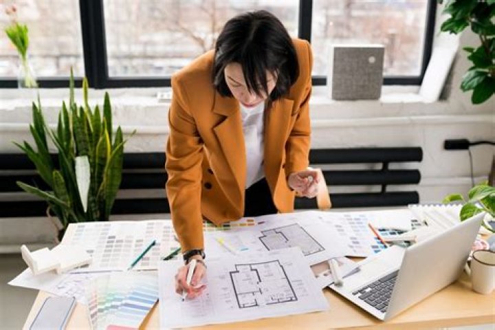 Do interior designers work long hours?