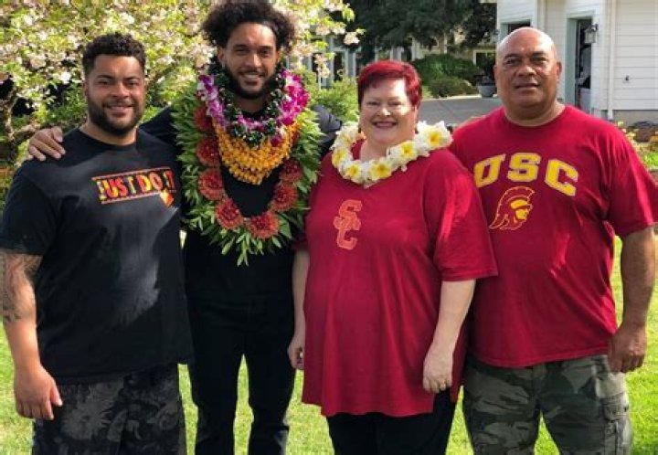 Talanoa Hufanga's Parents' Extraordinary Influence