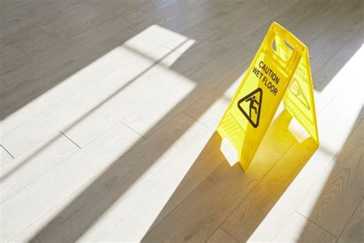 What is the average settlement for a slip and fall accident?