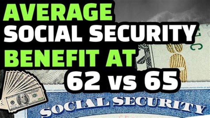 What is the average SS payment at 62?