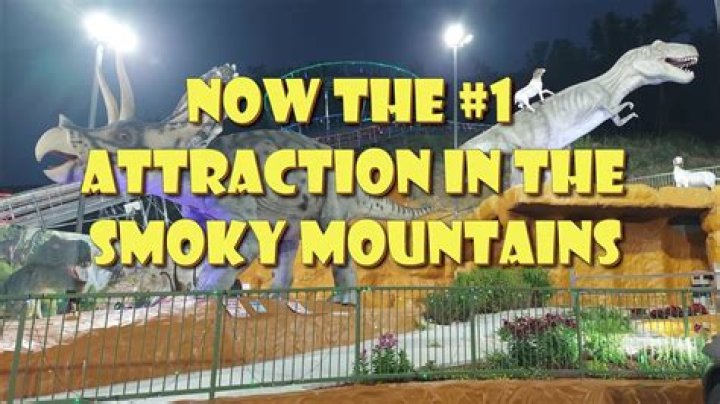 What is the number 1 attraction in Illinois?